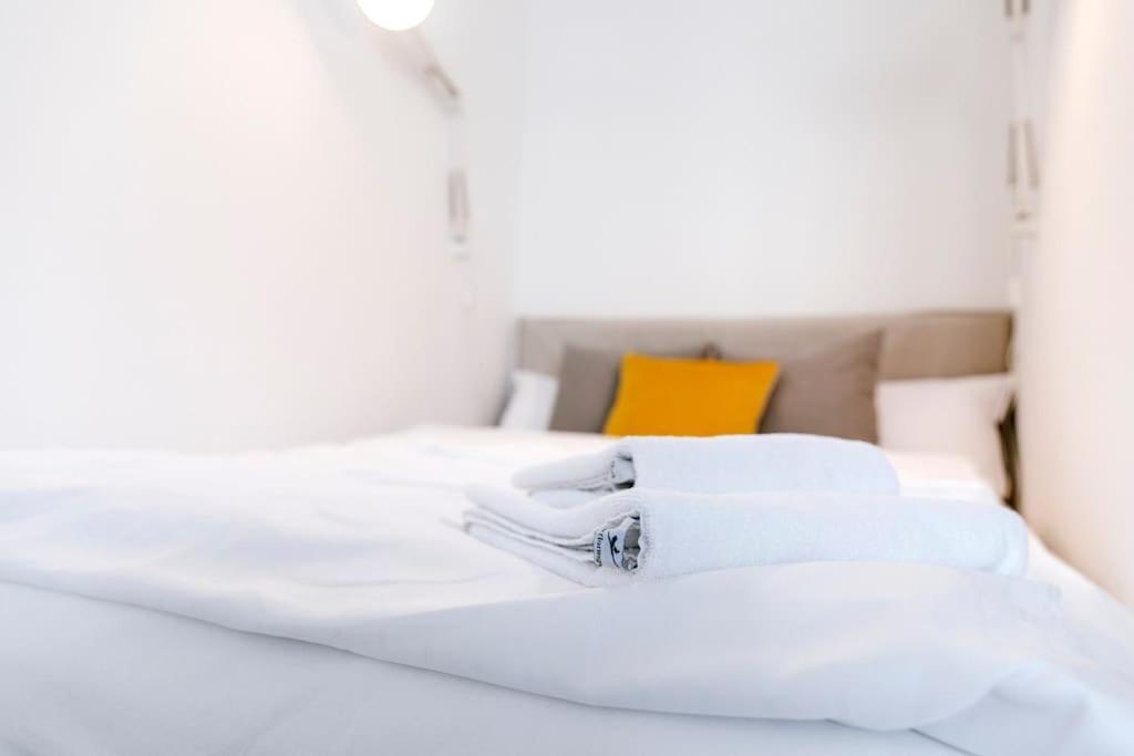 Mitten Im Zentrum Mit 24H Check-In Kiel Luaran gambar