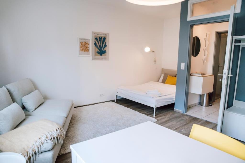 Mitten Im Zentrum Mit 24H Check-In Kiel Luaran gambar