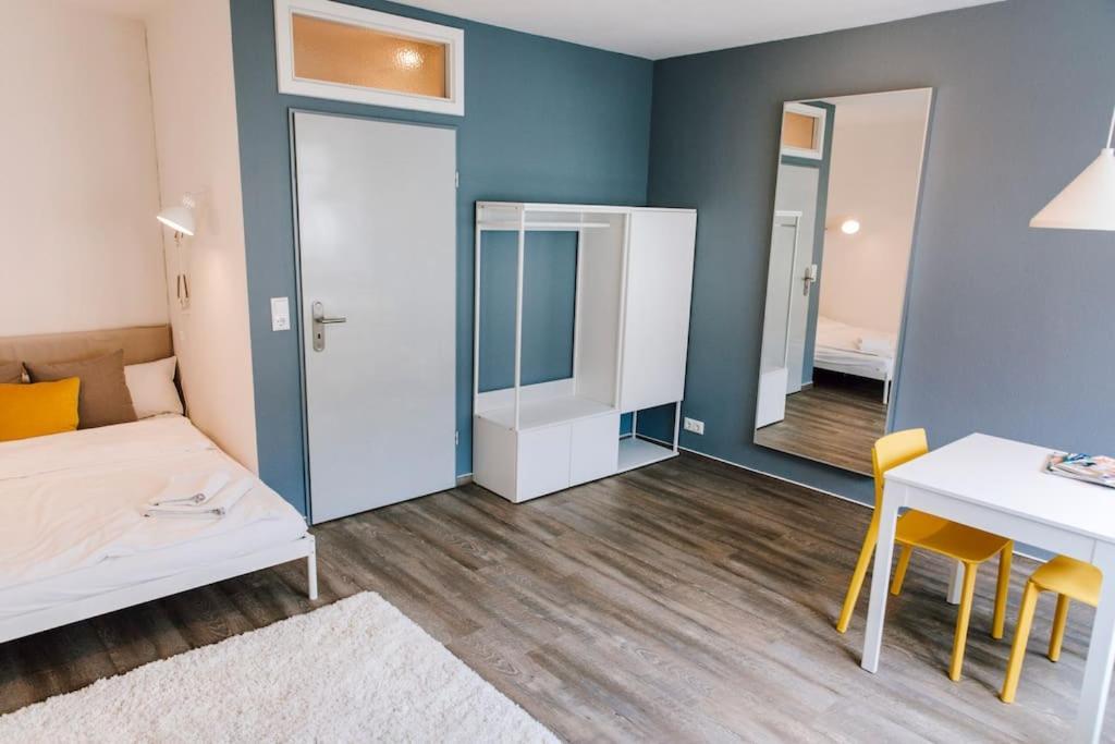 Mitten Im Zentrum Mit 24H Check-In Kiel Luaran gambar